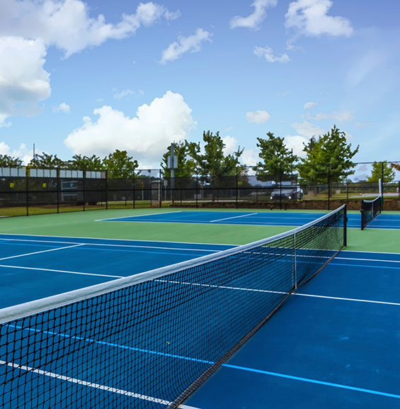 Empty tennis court