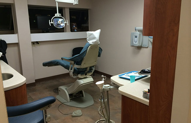 Bradford Young Family & Cosmetic Dentistry dental exam room