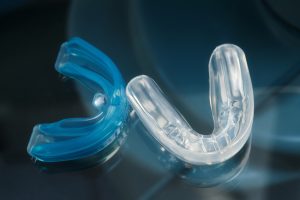 Therapeutic dental mouthguard